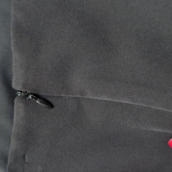 Elegant Black Floral Embroidered Dress - Picture 10 of 10